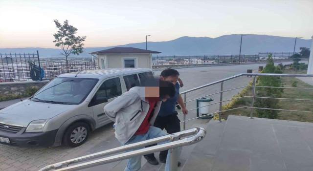 Bursada uyuşturucu tacirlerine operasyon: 3 gözaltı