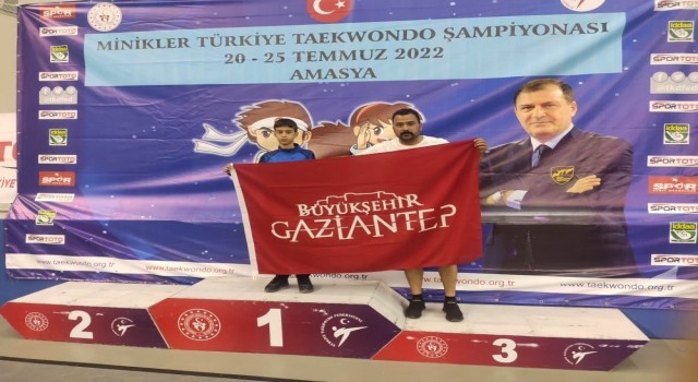 Büyükşehir spor kulübü sporcuları, Van, Hatay ve Amasyada farklı kategorilerde dereceler aldı