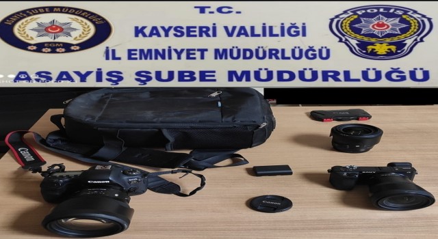 Çalınan fotoğraf makineleri bulundu
