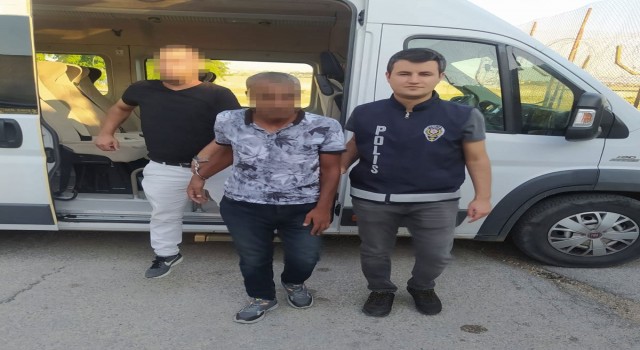 Çarpışma numarası ile cep telefonu çaldılar