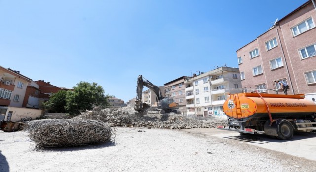 Çarşı bölgesine 150 araçlık otopark kazandırılıyor