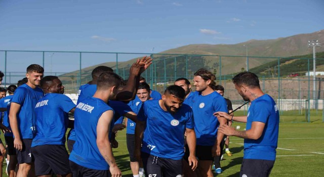 Çaykur Rizespor, yeni sezon hazırlıklarını Erzurum sürdürüyor