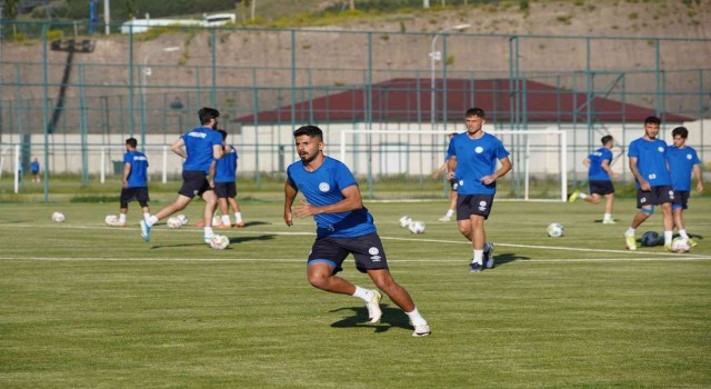 Çaykur Rizespor, yeni sezon hazırlıklarını Erzurumda sürdürüyor