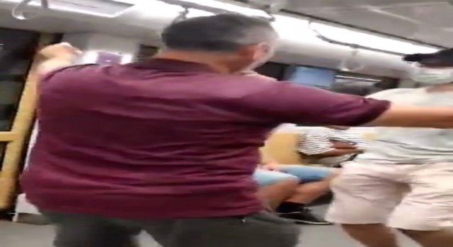 Çekmeköy metrosunda sazlı ve danslı yolculuk kamerada