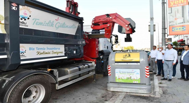 Çiğlide 3700 litrelik yeni konteynerler alındı
