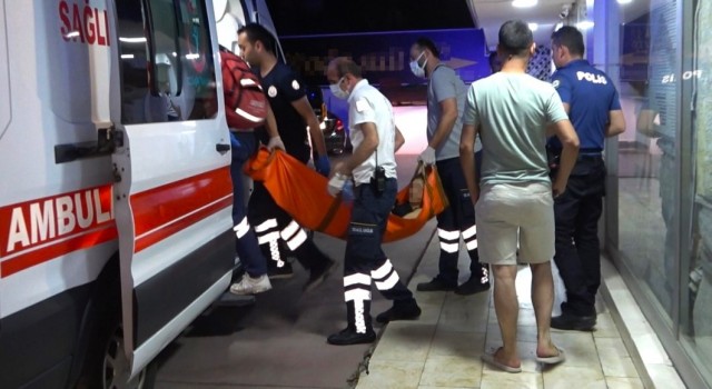 Çocuklarını görmeye gittiği evde eşine dehşeti yaşattı