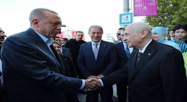 Cumhurbaşkanı Erdoğan: “15 Temmuz gecesi gördük ki son sözü top tüfek değil, iman, yürek, inanç belirler”