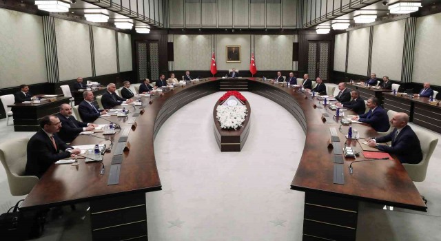 Cumhurbaşkanlığı Kabinesi, Cumhurbaşkanı Recep Tayyip Erdoğan başkanlığında Beştepede toplandı.