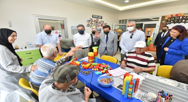 Cumhurbaşkanlığı Sosyal Politikalar Kurulu, Alzheımer Gündüz Yaşam Merkezinde