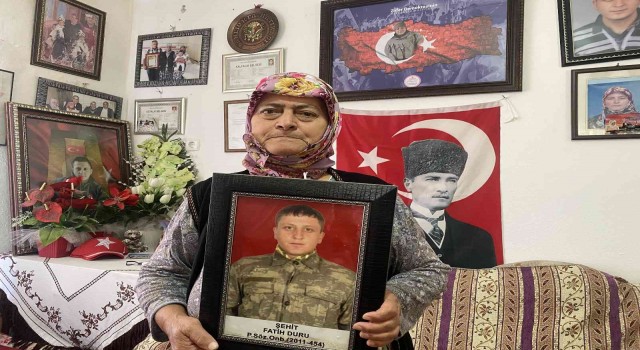 Dağlıcada şehit olan Fatih Durunun annesi: “Kanımız yerde kalmadı”