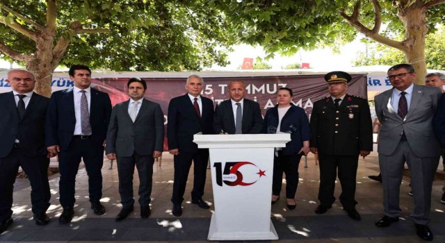 Demokrasi destanı fotoğraflarla anlatıldı