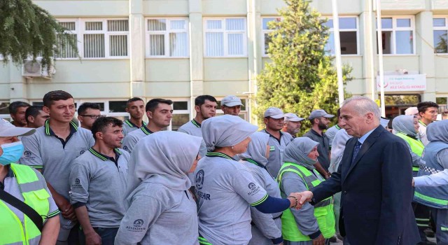 Denizli Büyükşehir ailesi Kurban Bayramı öncesi bayramlaştı