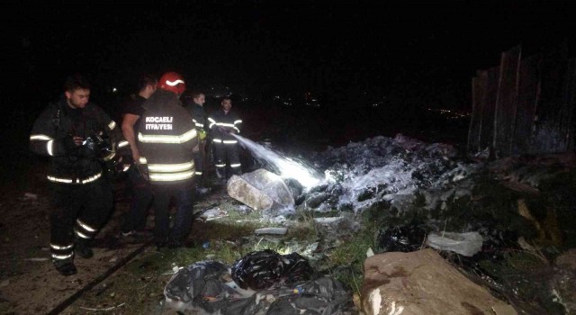 Depolama alanında yangın: Hurda malzemeler küle döndü