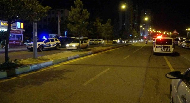 Diyarbakırda arife gecesi silahlı kavga: 3 yaralı
