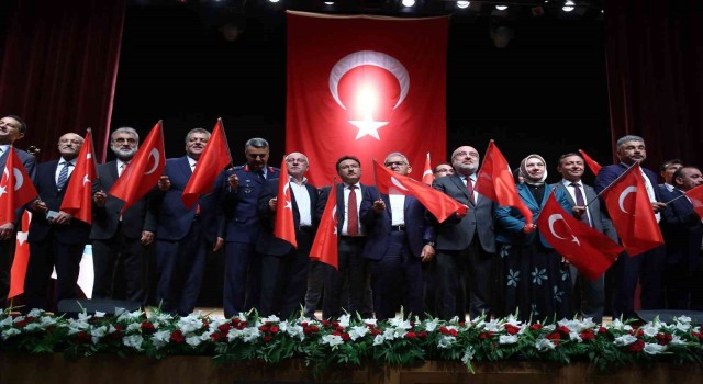 Dr. Murat Yılmaz:”15 Temmuzda istenen Türkiyenin devlet kapasitesini çökertmekti”