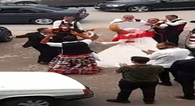 Düğün konvoyu davul-zurnayla yolu kapattı, KGYSden görüntülendi