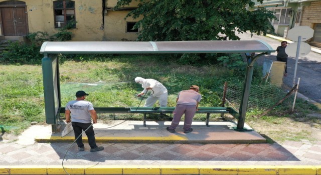 Durak sayısı artıyor, eski duraklar bakım ve onarımdan geçiyor
