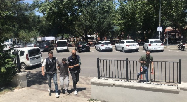 Edirnede 2 kız öğrenciye taciz iddiası: 1 kişi tutuklandı