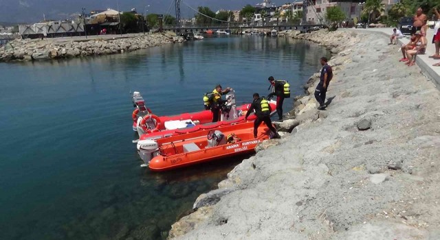 Edremit Körfezinde kaybolan 2 kişiyi arama çalışmalarında 4üncü gününde devam ediyor