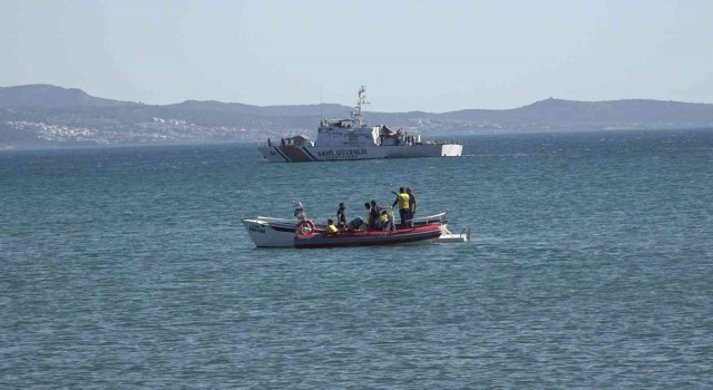 Edremit Körfezinde kayıp kişilerin aranması çalışmalarına 24 saat aralıksız devam ediliyor