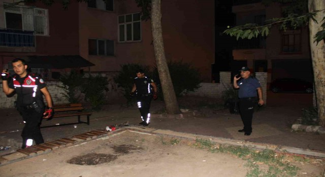 Elazığda silahlı kavgada parkta oturan kadınlar saçmaların hedefi oldu: 5 yaralı