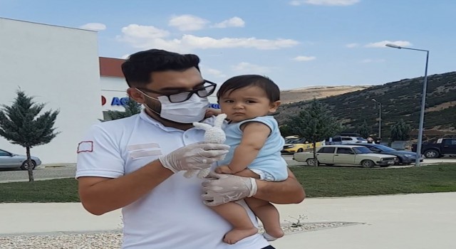 Elini akrep sokan 8 aylık Muhammed için sağlık ekipleri zamanla yarıştı
