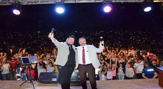 Emette Hüseyin Kağıt coşkusu