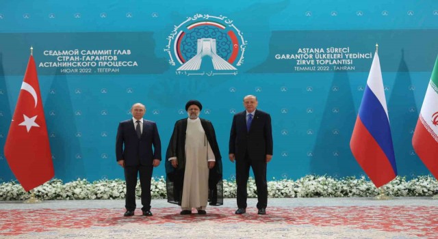 Erdoğan: “Milli güvenliğimizi kast eden şer odaklarını Suriyeden söküp atmaya da kararlıyız