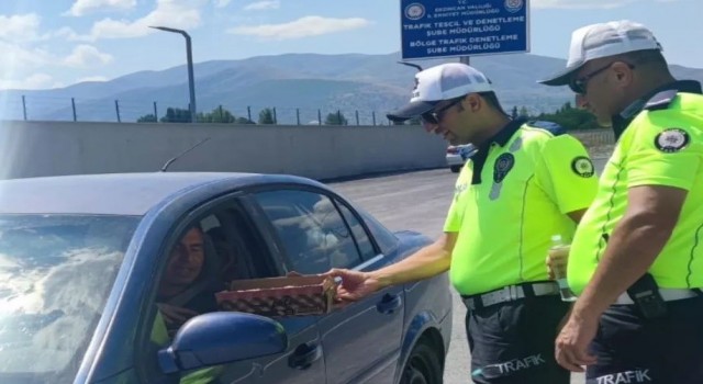 Erzincan emniyetinden bayram denetimi