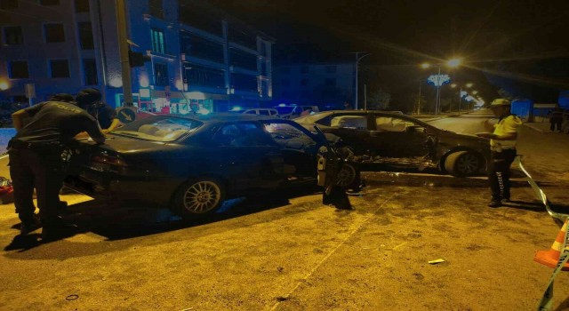 Erzincanda trafik kazası: 6 yaralı