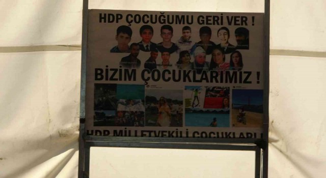 Evlat nöbetindeki aileler: En son çocuk dağdan ininceye kadar buradayız