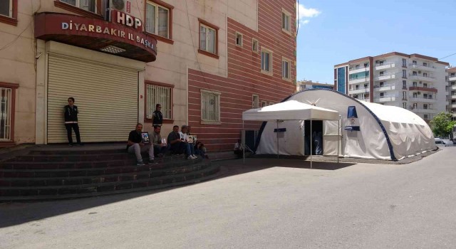 Evlat nöbetindeki ailelerin direnişi bin 54üncü gününde