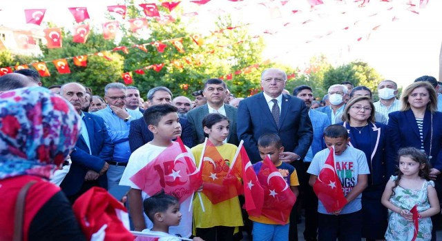 Fadıloğlu, darbe girişiminin 6. yılında da Demokrasi Meydanındaydı