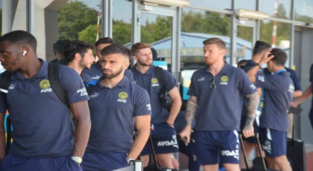 Fenerbahçe Şampiyonlar Ligi ön eleme maçı için Polonyaya geldi