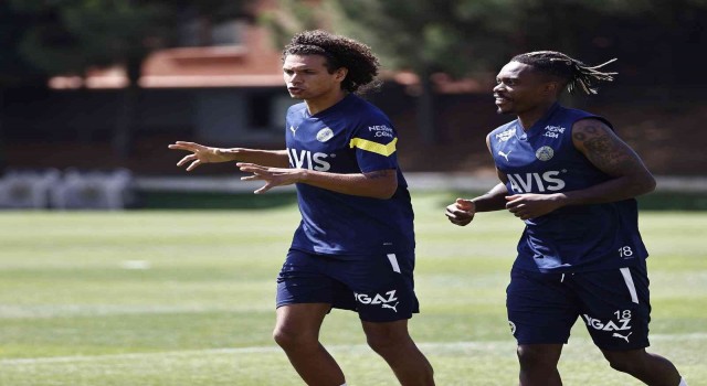 Fenerbahçede Dinamo Kiev maçı hazırlıkları sürüyor