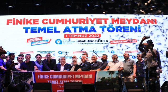 Finike Cumhuriyet Meydanının temeli atıldı