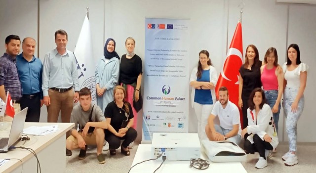 GAÜN akademisyenlerinden LTT toplantısı