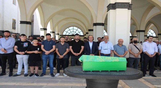 Gazeteci Özzorların evlat acısı