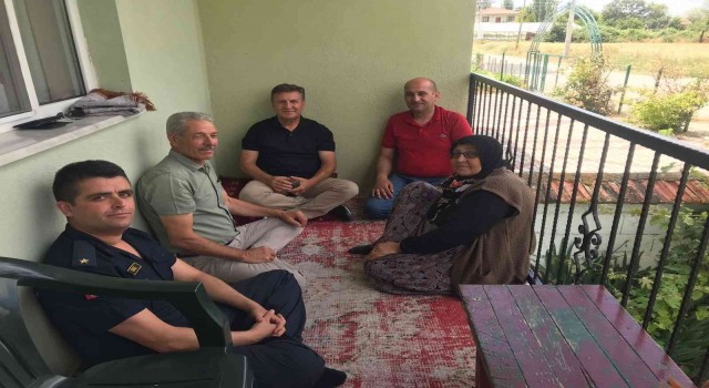 Gazinin baba ocağına Tuğgeneral Alpten ziyaret