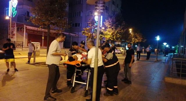 Gebzenin göbeğinde çıkan tartışma kanlı bitti