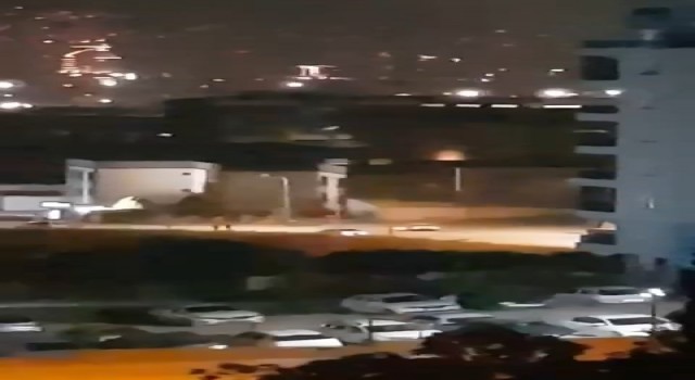 Gece vakti drift yapan sürücü mahalleyi ayağa kaldırdı