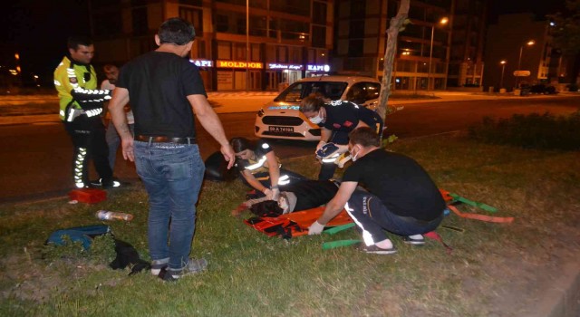 Gece yarısı arkadaş ziyaretine çıkan motosikletli gencin kahreden ölümü