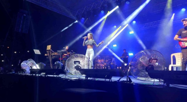Gedizde Derya Uluğ coşkusu