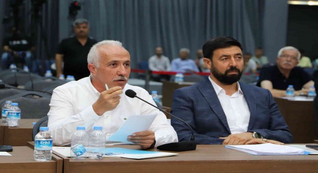 Gültak: Deniz kenti Mersinde su sporları bile yok