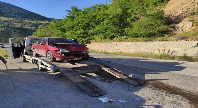 Gümüşhanede 2 aracın karıştığı kazada 4 kişi yaralandı