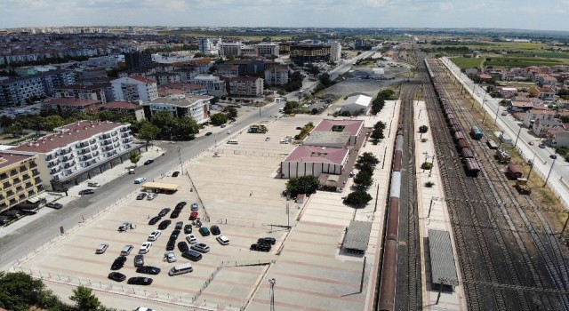Gurbetçiler, bin 400 kilometrelik ‘sıla yolculuğunda arabalı treni tercih ediyor