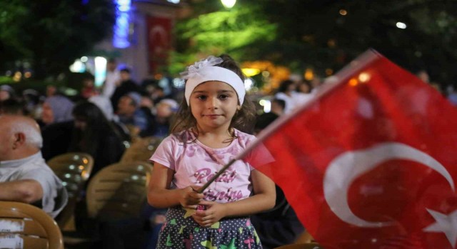 Hain darbe girişiminin 6ncı yılında yüzlerce vatandaş Kastamonuda tek yürek oldu