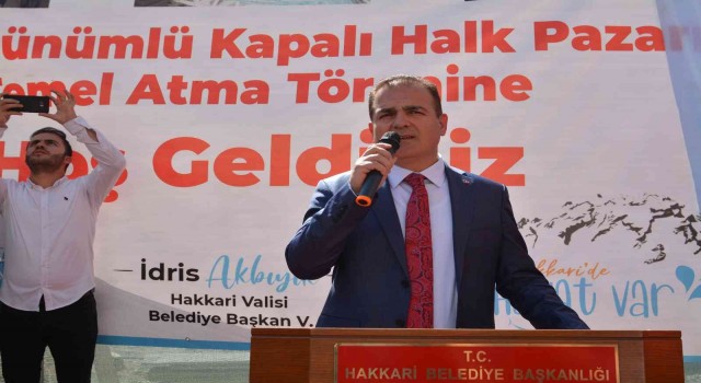 Hakkari Kapalı Halk Pazarının temeli dualarla atıldı