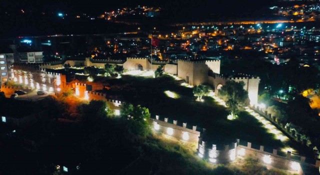 Hereke Kalesi ışıklandırıldı