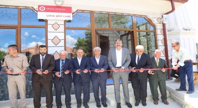 Hisarcıkın Çatak köyünde yapımı tamamlanan köy camii törenle ibadete açıldı
